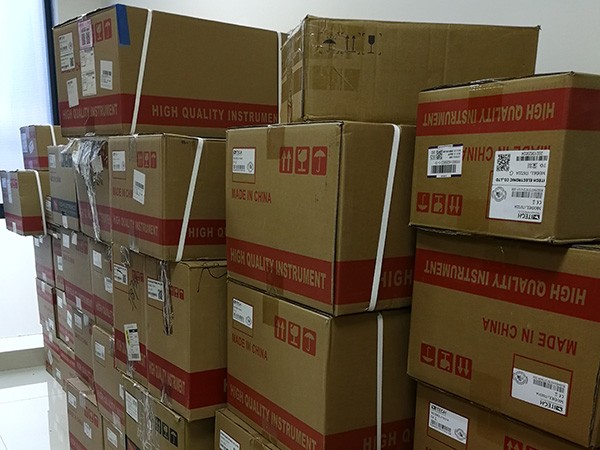 仓库产品陈列